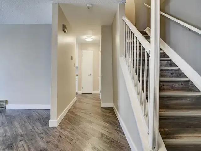 Townhouse for rent in Wedgewood, Alberta