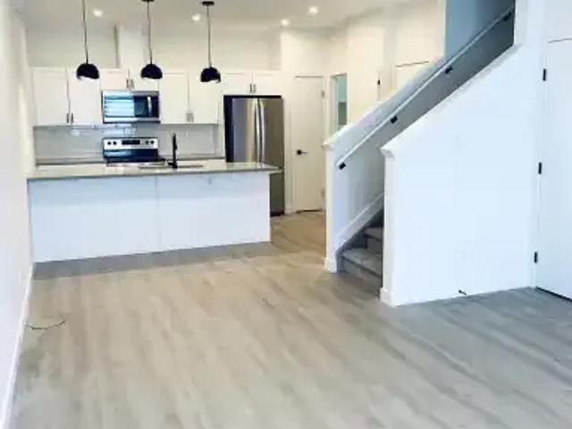 Townhouse for rent in Wedgewood, Alberta