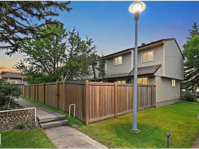 Townhouse for rent in Wedgewood, Alberta