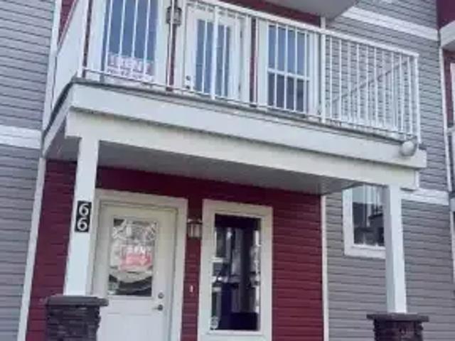 Townhouse for rent in Wedgewood, Alberta