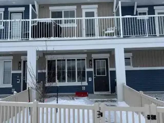 Townhouse for rent in Wedgewood, Alberta