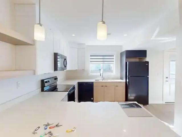 Townhouse for rent in Wedgewood, Alberta