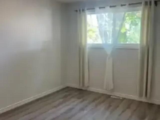 Townhouse for rent in Wedgewood, Alberta