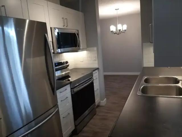 Townhouse for rent in Wedgewood, Alberta