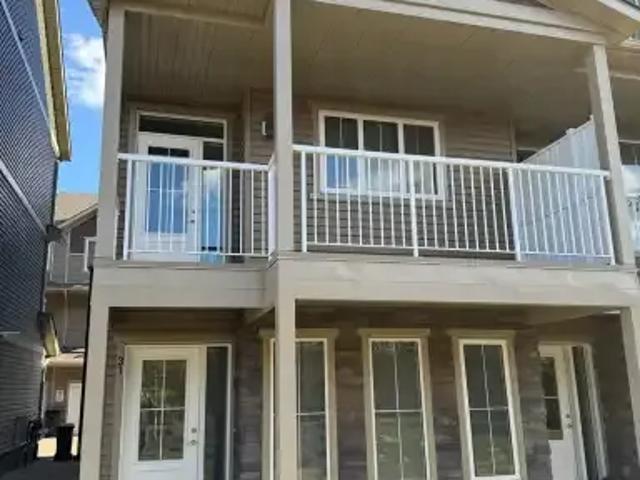 Townhouse for rent in Wedgewood, Alberta