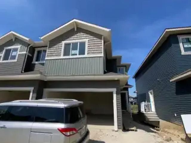 Townhouse for rent in Wedgewood, Alberta