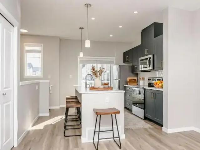 Townhouse for rent in Wedgewood, Alberta