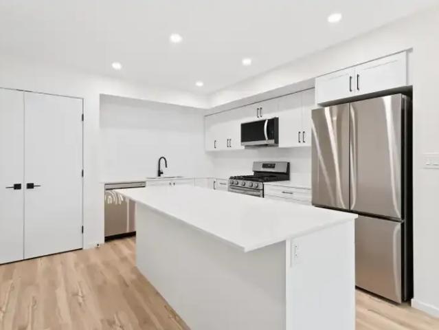 Townhouse for rent in Alberta Avenue, Edmonton