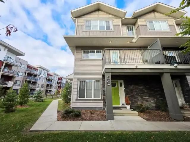 Townhouse for rent in Hudson, Edmonton