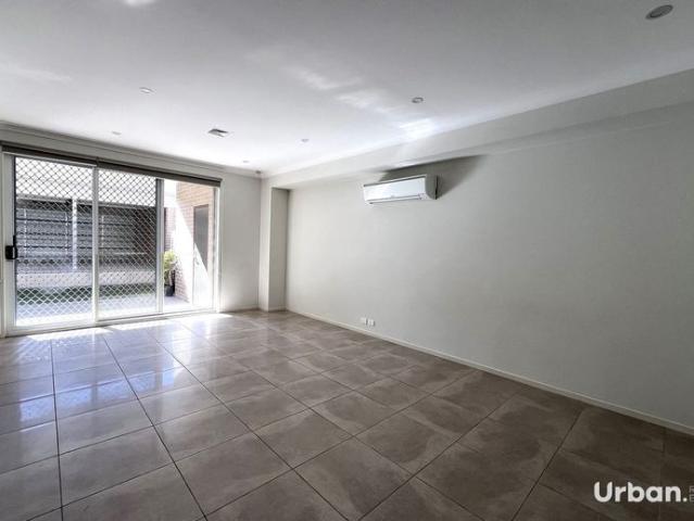 Townhouse for rent in Sydney, New South Wales