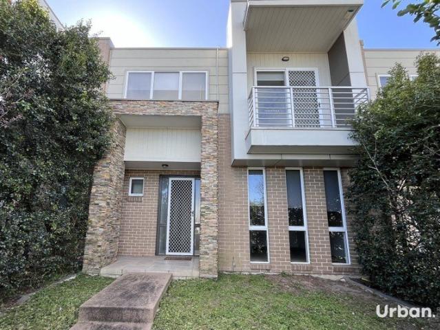 Townhouse for rent in Elderslie, Sydney
