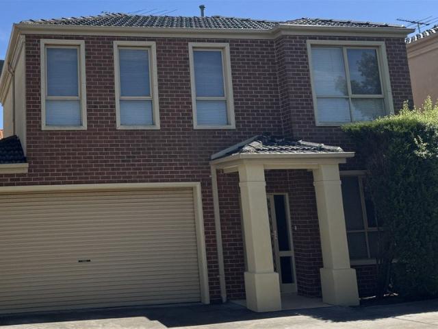 Townhouse for rent in Camerons Creek, Victoria