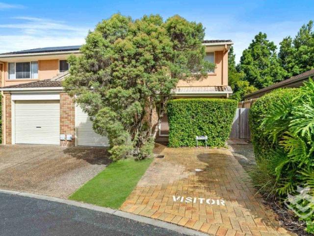 Townhouse for rent in Toombul, Queensland