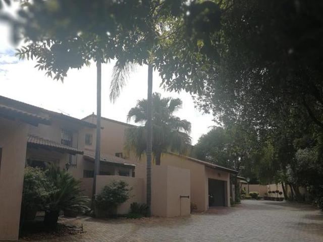 House for rent in Waterkloof, Gauteng