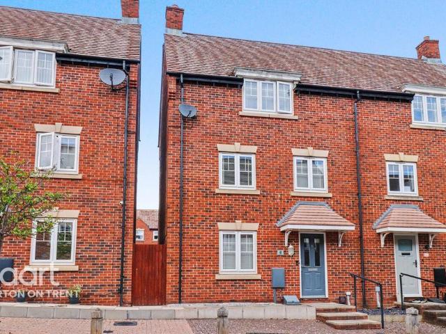 House for sale in Egginton, East Midlands