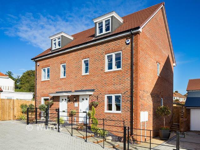 House for sale in Mill Hill, Ash