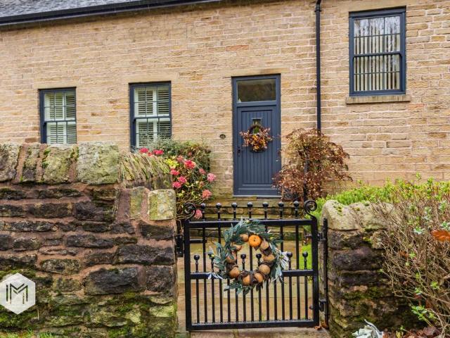 House for sale in Montcliffe, Lee Bank