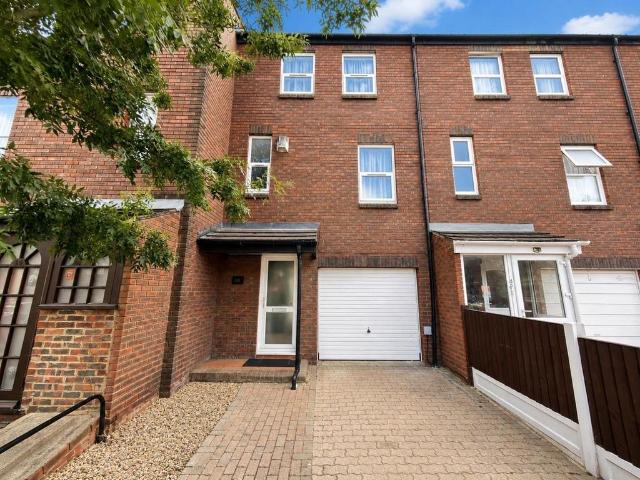 House for sale in Belvedere, Greater London