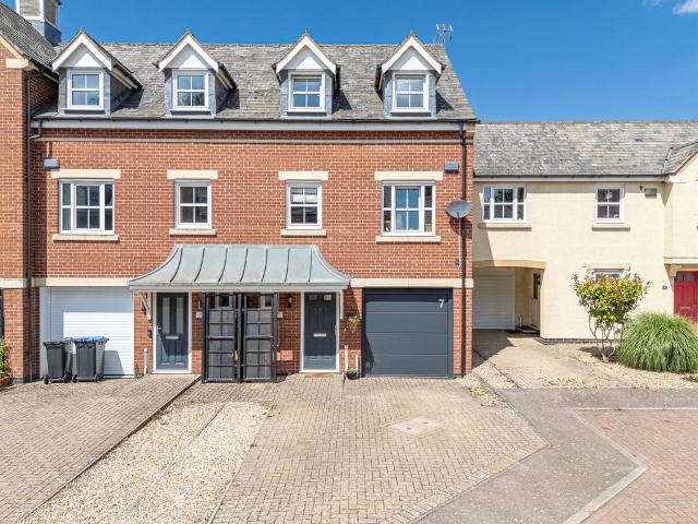 House for sale in Stanford On Avon, Leicestershire