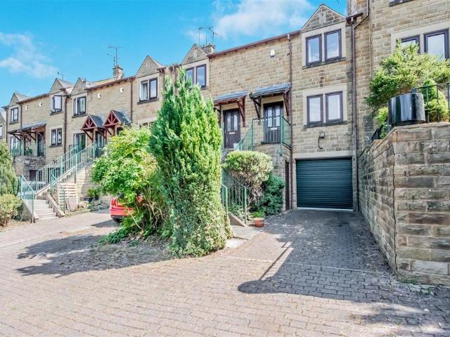 House for sale in Horsforth Vale, Farsley