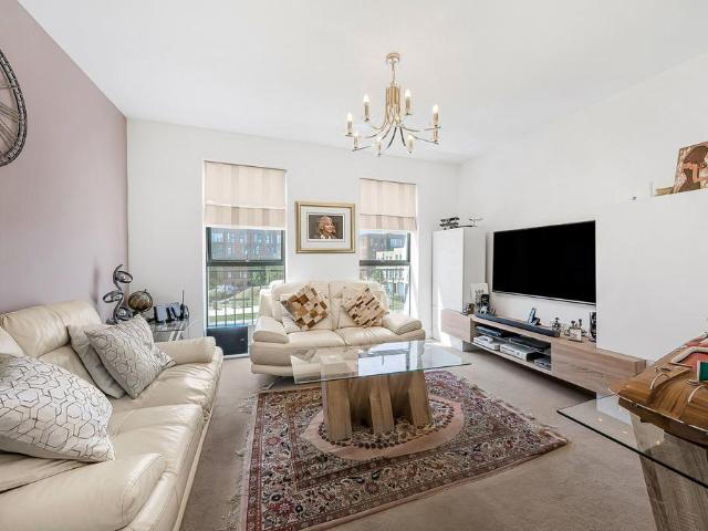 House for sale in Elstree and Borehamwood, Borehamwood