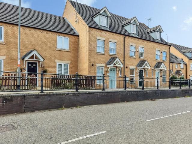 House for sale in Higham Ferrers, North Northamptonshire