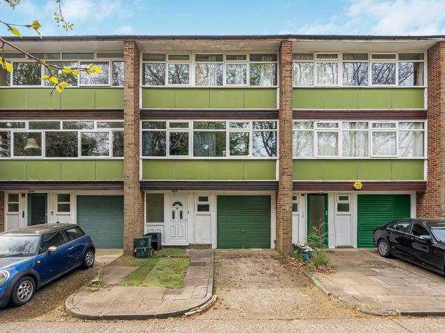 House for sale in St Albans, Five Acres