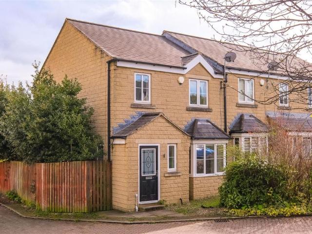 House for sale in Hove Edge, Brighouse