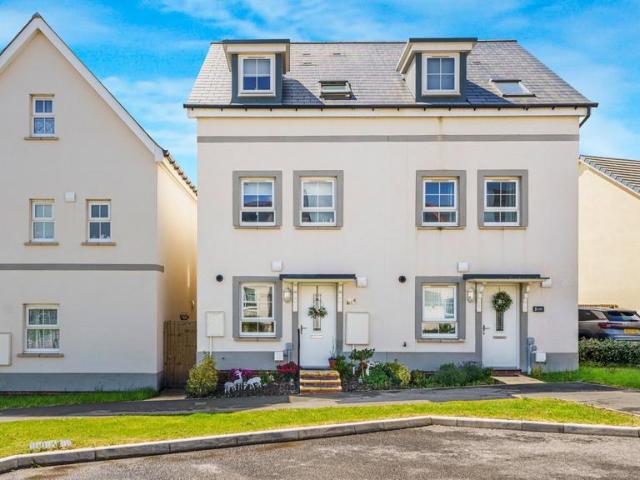 House for sale in Saltash, Cornwall