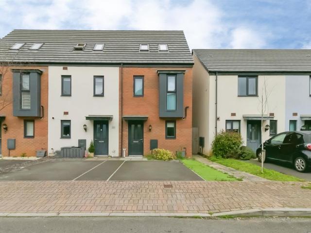 House for sale in Barry Island, Barry