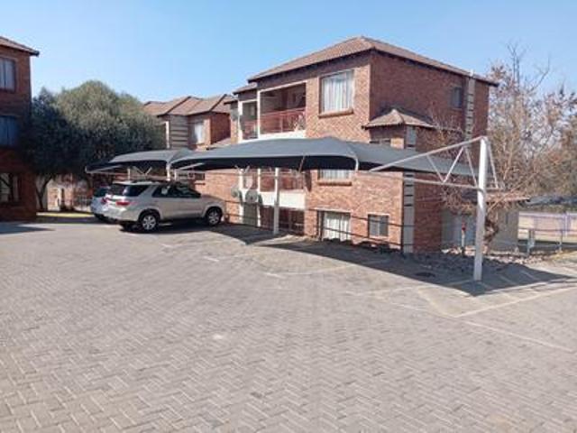 Townhouse for sale in Ekurhuleni, Gauteng