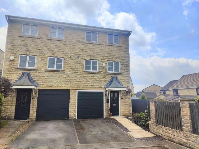 House for sale in Bailiff Bridge, West Yorkshire