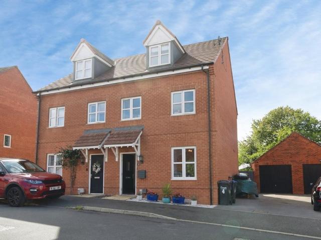 House for sale in Amesbury