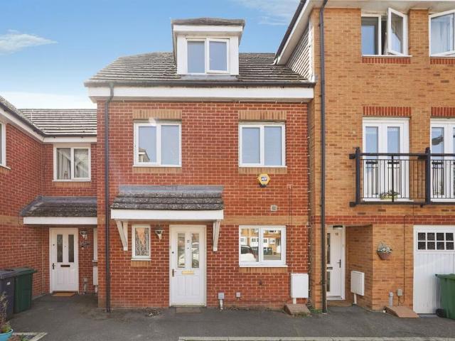 House for sale in Bybrook, Bridgefield