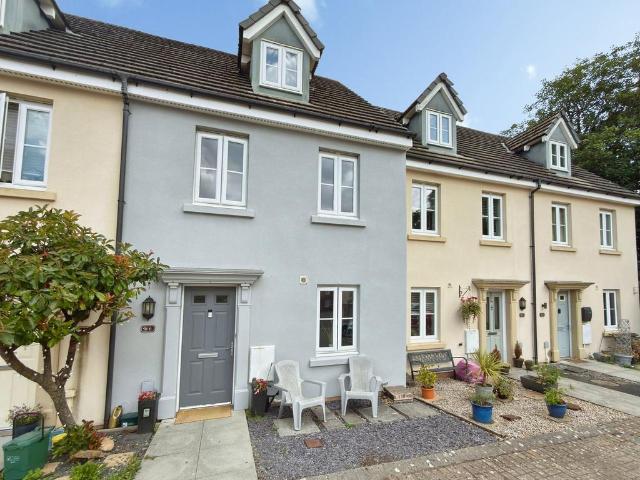 House for sale in Pontarddulais, Wales