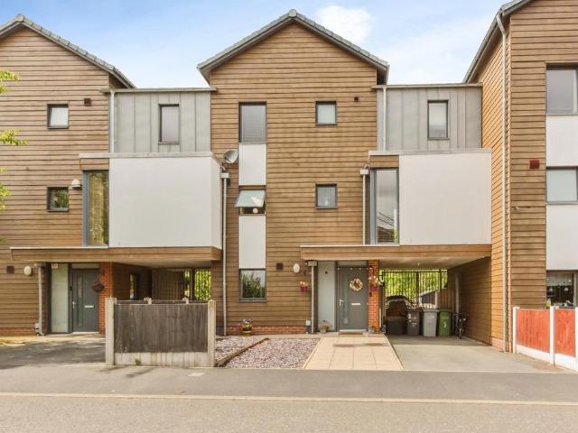 House for sale in Knutsford