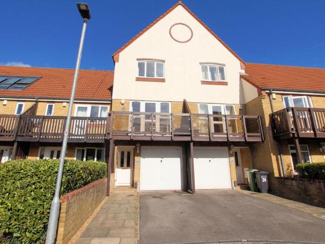 House for sale in Port Solent, Portsmouth