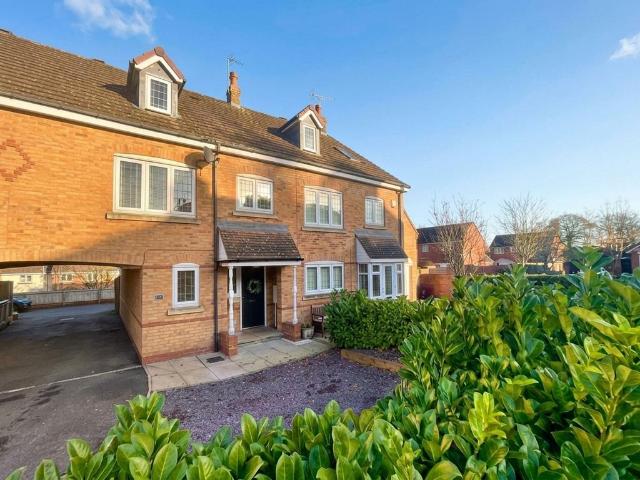 House for sale in Baswich, Staffordshire