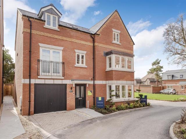 House for sale in Cherry Orchard, Frankwell