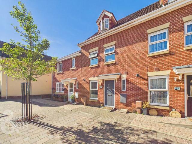 House for sale in Queen's Hills, South Norfolk