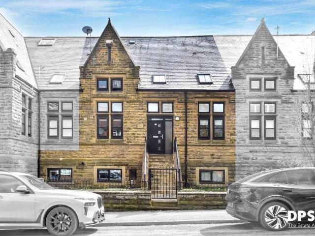 House for sale in West Yorkshire