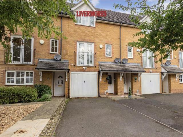 House for sale in Crayford, Greater London
