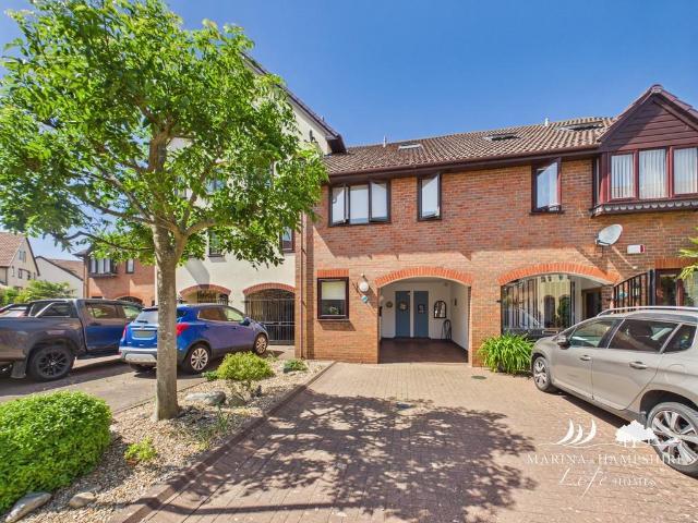 House for sale in Port Solent, City Of Portsmouth