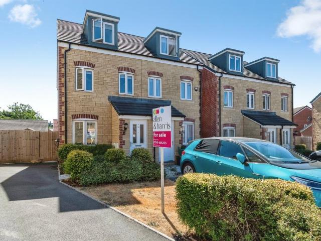 House for sale in Chippenham, Wiltshire