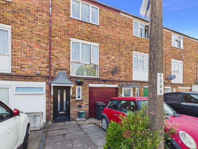 House for sale in Staple Tye, Harlow