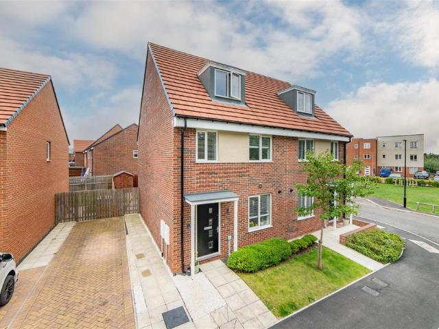 House for sale in Newcastle Upon Tyne