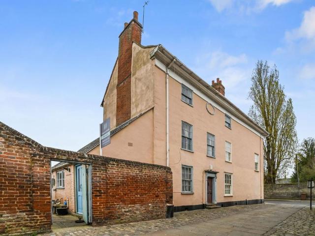 House for sale in Chelmondiston, Isle Of Man