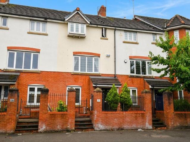 House for sale in Georgia, Greater Manchester