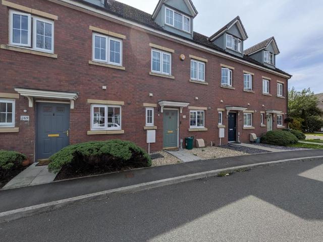 House for sale in Llantwit Fardre, Church Village