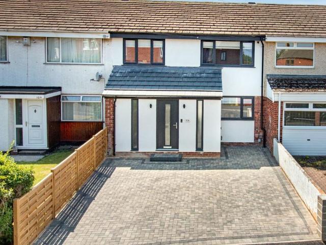 House for sale in Drighlington, Adwalton